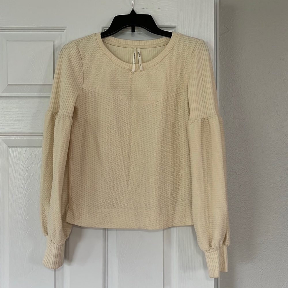 Anthropologie Cream Sweater, size xs
